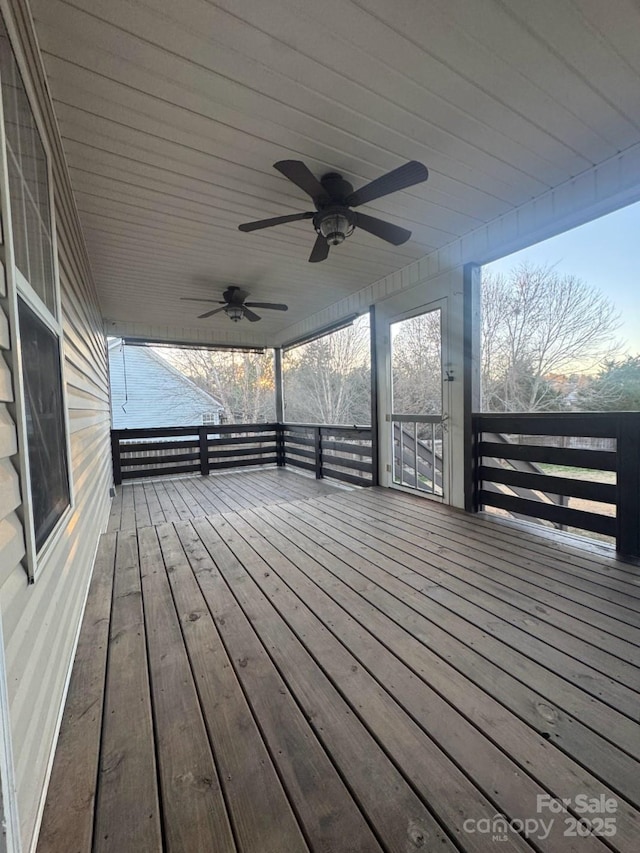 deck featuring ceiling fan