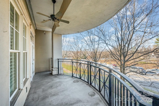 balcony featuring ceiling fan