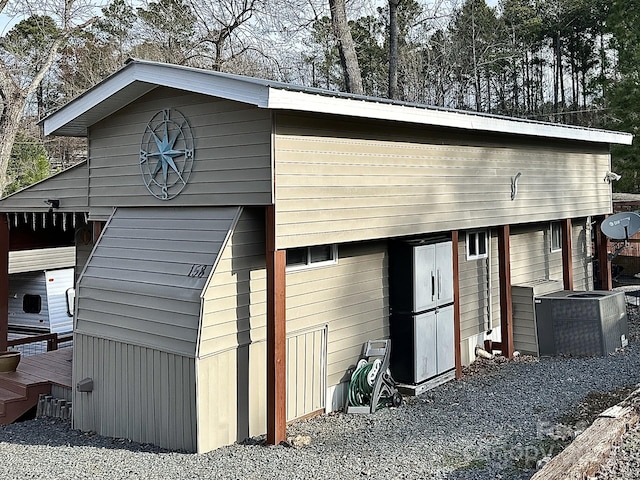 view of outdoor structure featuring cooling unit