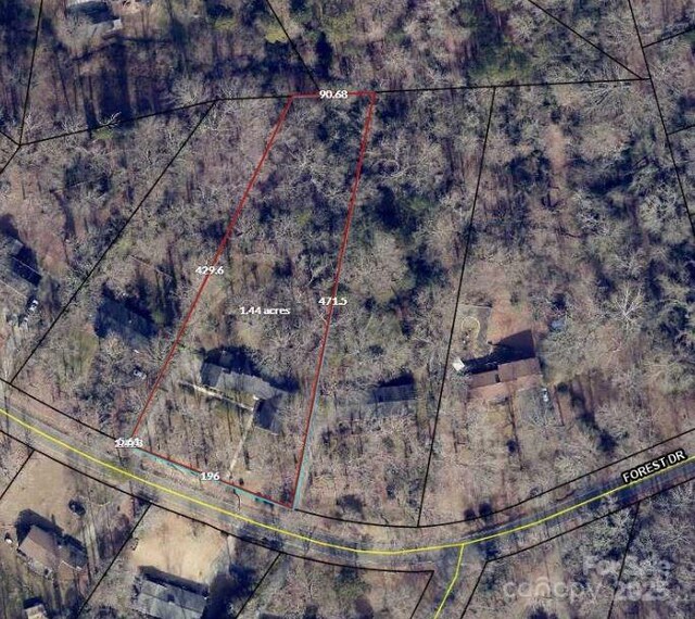 906 Forest Dr, Lancaster, SC 29720 - photo 3