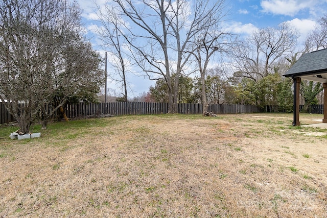 view of yard featuring a fenced backyard