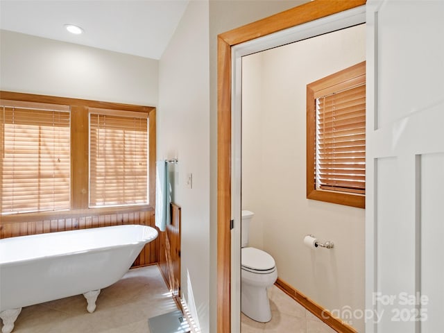 61 Creekside Way Unit G201, Burnsville, NC 28714 - full bath with a soaking tub, tile patterned floors, toilet, and baseboards