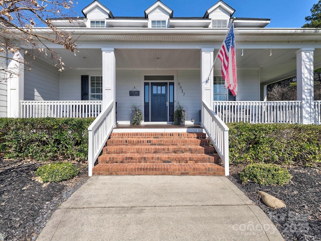 view of front of home with covered porch