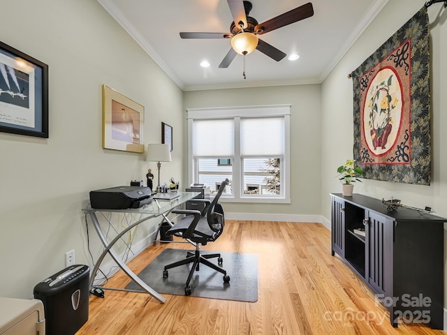 office featuring ceiling fan, recessed lighting, baseboards, light wood finished floors, and crown molding