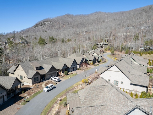 bird's eye view featuring a residential view and a mountain view