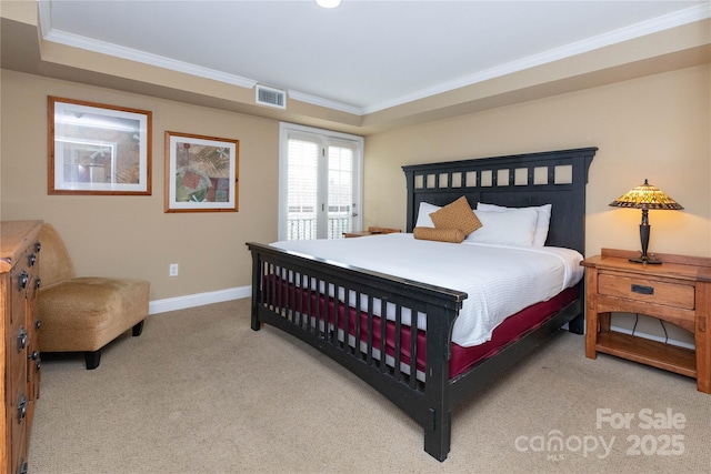 bedroom featuring baseboards, carpet, visible vents, and crown molding