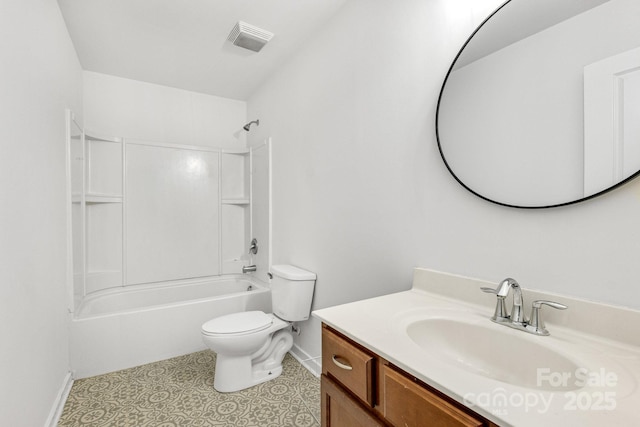 full bath featuring shower / tub combination, toilet, visible vents, vanity, and baseboards