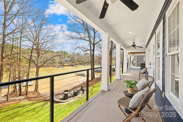 balcony with a ceiling fan