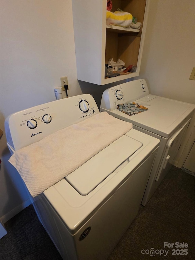 laundry area with laundry area and independent washer and dryer