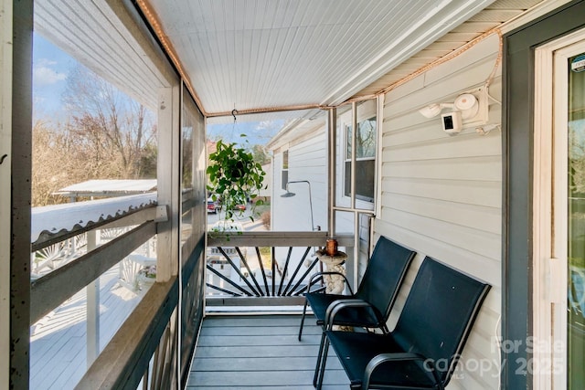 view of sunroom / solarium