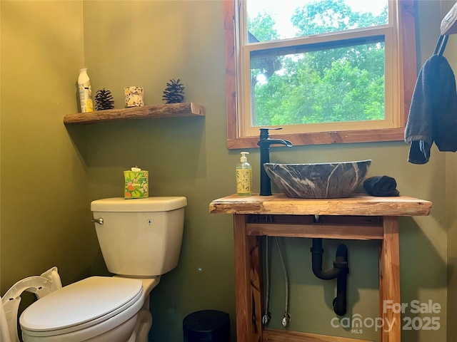 1496 Givens St, Hickory, NC 28602 - half bathroom with toilet