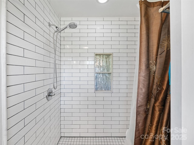 48 Meadowlark Ln, Spruce Pine, NC 28777 - full bathroom with a tile shower