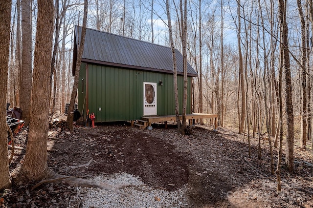 view of outdoor structure featuring an outdoor structure