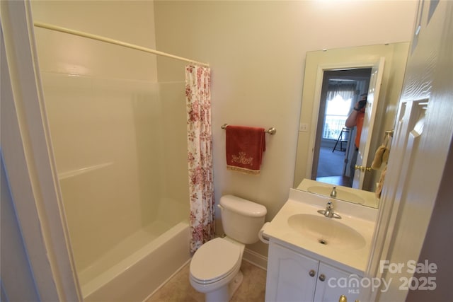 bathroom with shower / bath combination with curtain, vanity, and toilet