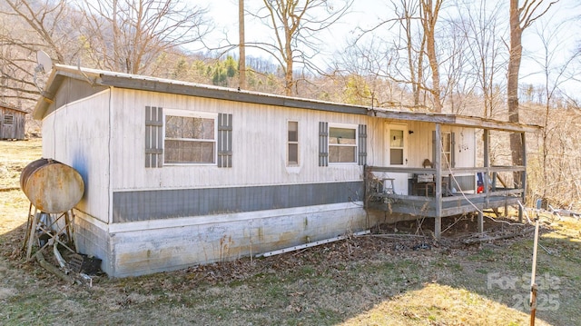 view of home's exterior