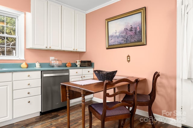 dining space with crown molding, dark wood-type flooring, and baseboards