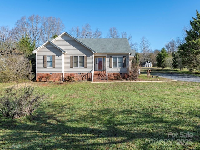 view of front of house with a front lawn and crawl space