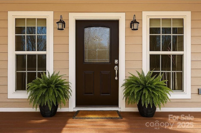 941 Wash Freeman Rd, Hendersonville, NC 28792 - property entrance featuring a porch
