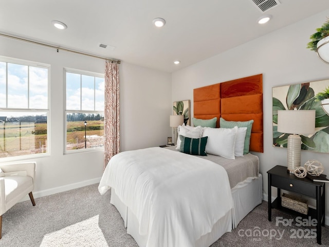 bedroom featuring carpet, visible vents, baseboards, and recessed lighting