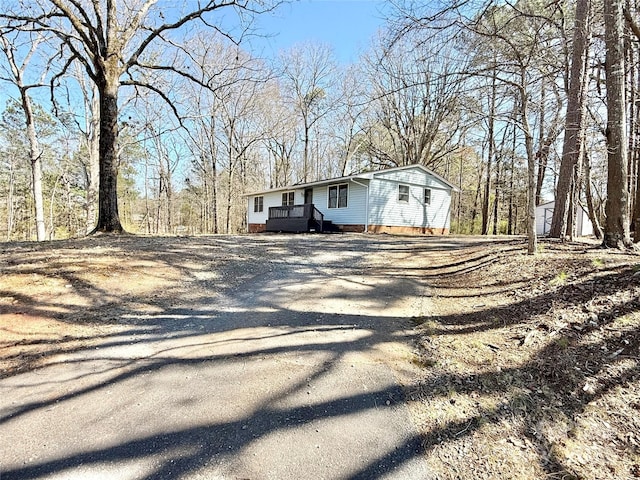 view of front of home with driveway