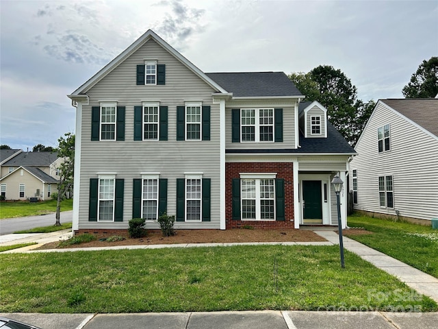 5905 Waverly Lynn Ln, Charlotte, NC 28269 - photo 1