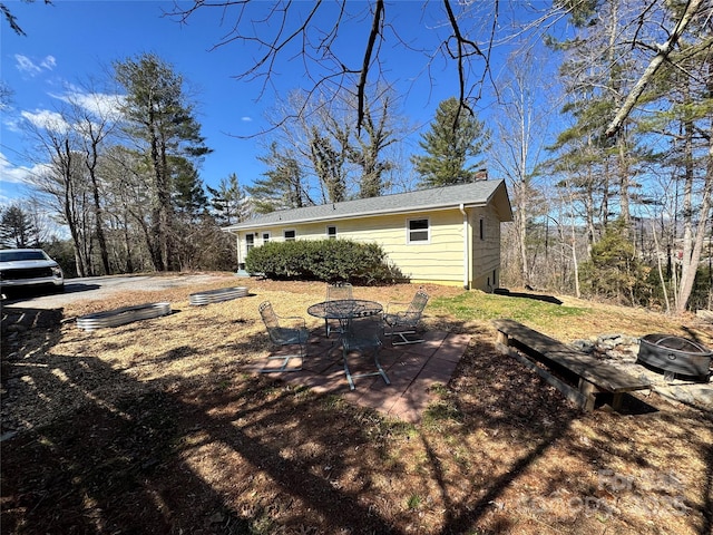 view of yard with a patio area