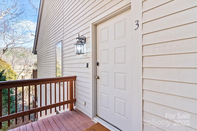 view of entrance to property