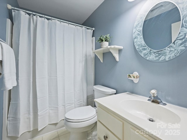 full bath with tile patterned flooring, a shower with shower curtain, toilet, and vanity