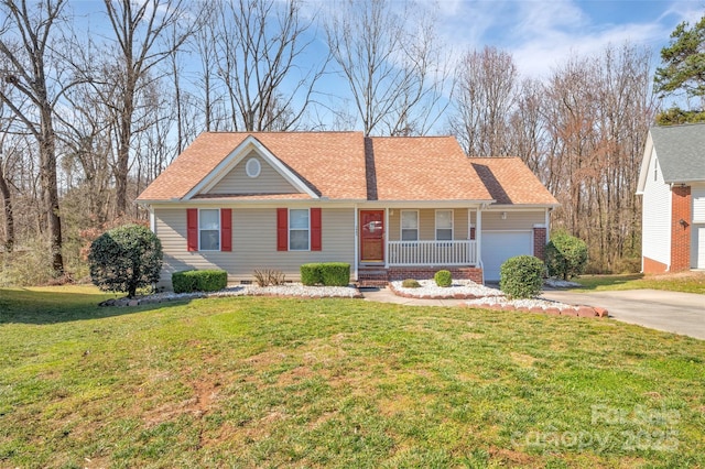 ranch-style home featuring roof with shingles, a porch, an attached garage, driveway, and a front lawn