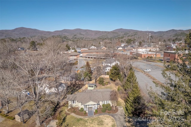 bird's eye view featuring a mountain view