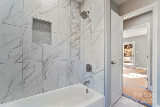 bathroom featuring shower / washtub combination