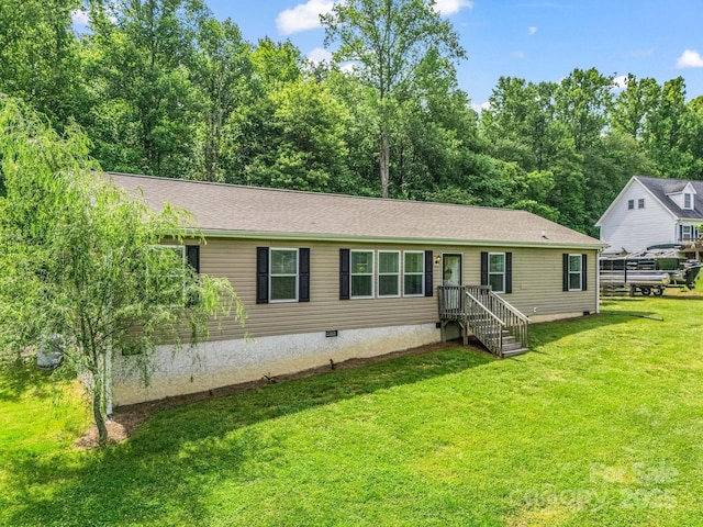 981 Gilliam Mountain Rd, Hendersonville, NC 28792 - single story home with a front yard and crawl space