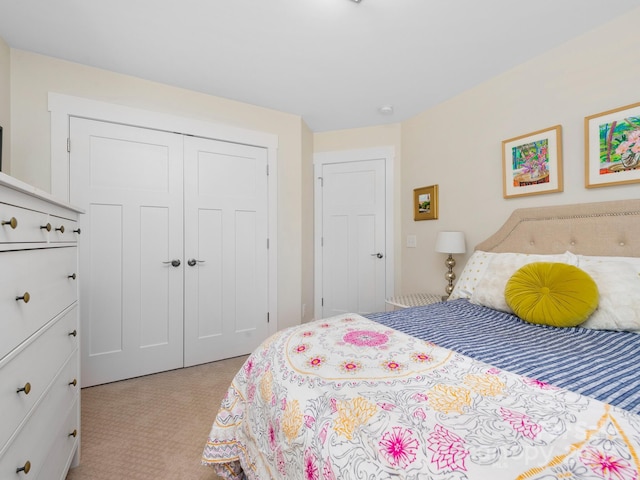 bedroom with a closet