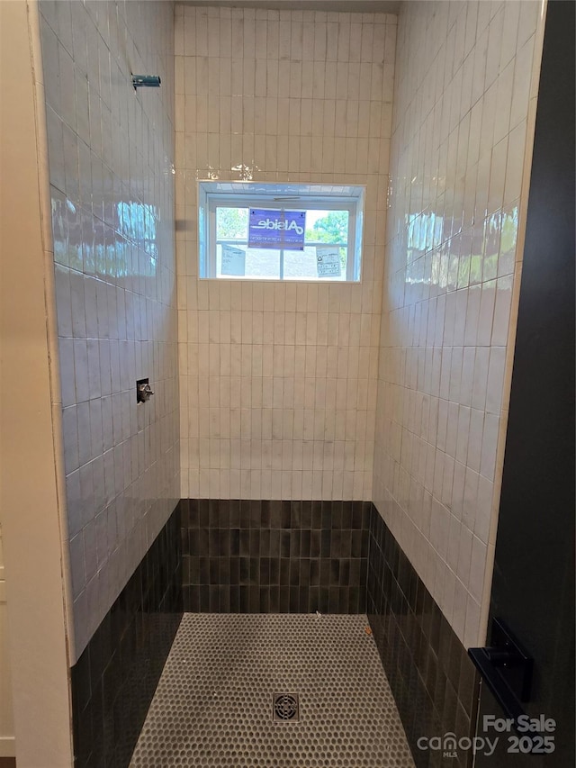 44389 US-52 Hwy N, Richfield, NC 28137 - bathroom with a tile shower