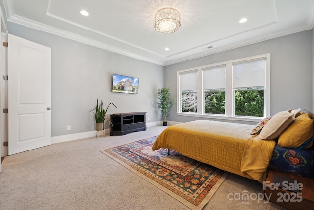 bedroom with recessed lighting, carpet flooring, crown molding, and baseboards