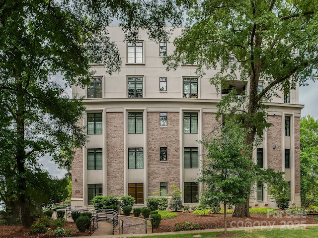 view of building exterior