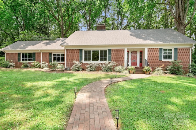 329 N Oakwood Dr, Statesville, NC 28677 - photo 1