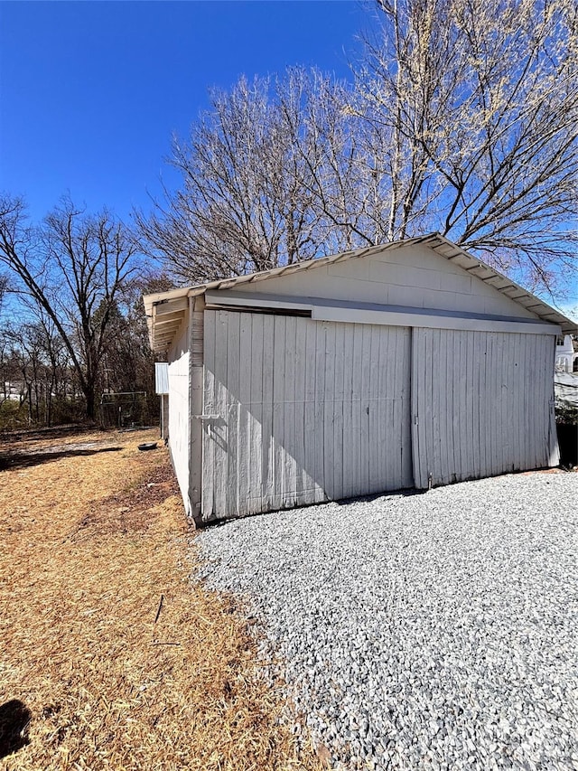 view of outbuilding featuring an outbuilding