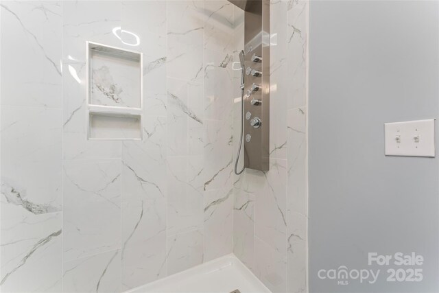 5329 Southampton Rd, Charlotte, NC 28217 - full bathroom featuring a tile shower
