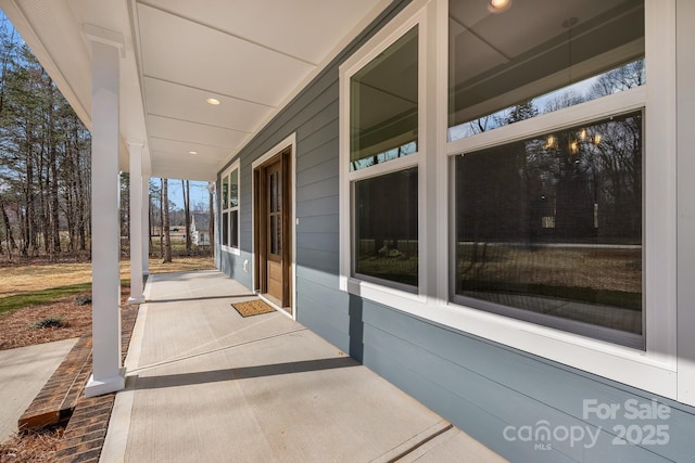 view of patio / terrace with covered porch