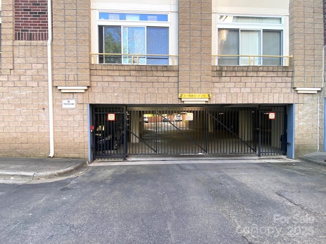 404 N Laurel Ave Unit 28, Charlotte, NC 28204 - view of gate