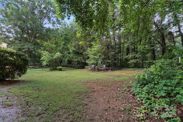 8731 Sheltonham Way, Charlotte, NC 28216 - view of yard
