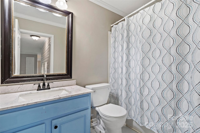 full bath with a shower with curtain, toilet, ornamental molding, and vanity