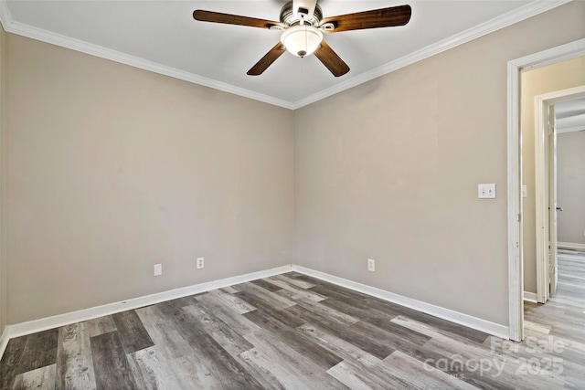 unfurnished room featuring wood finished floors, baseboards, and ceiling fan