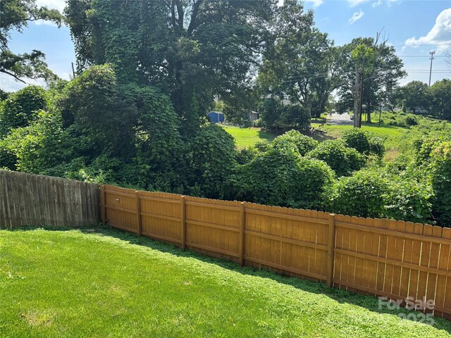 1021 Joselynn Dr, Gastonia, NC 28054 - view of fenced backyard