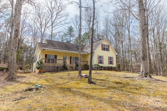 view of front of property featuring a porch