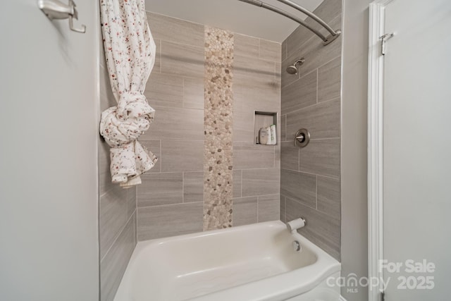 bathroom featuring washtub / shower combination