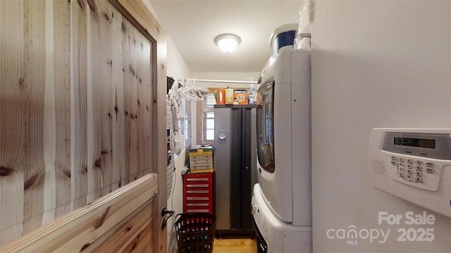 laundry area featuring laundry area and washer / dryer