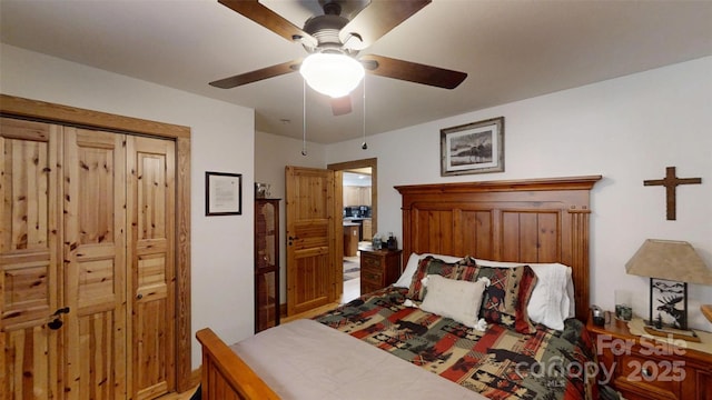 bedroom featuring a ceiling fan