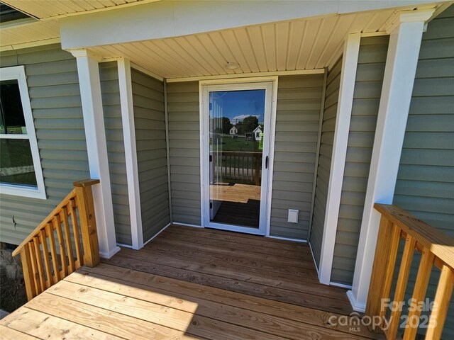 784 Severt Cir NE, Lenoir, NC 28645 - view of deck